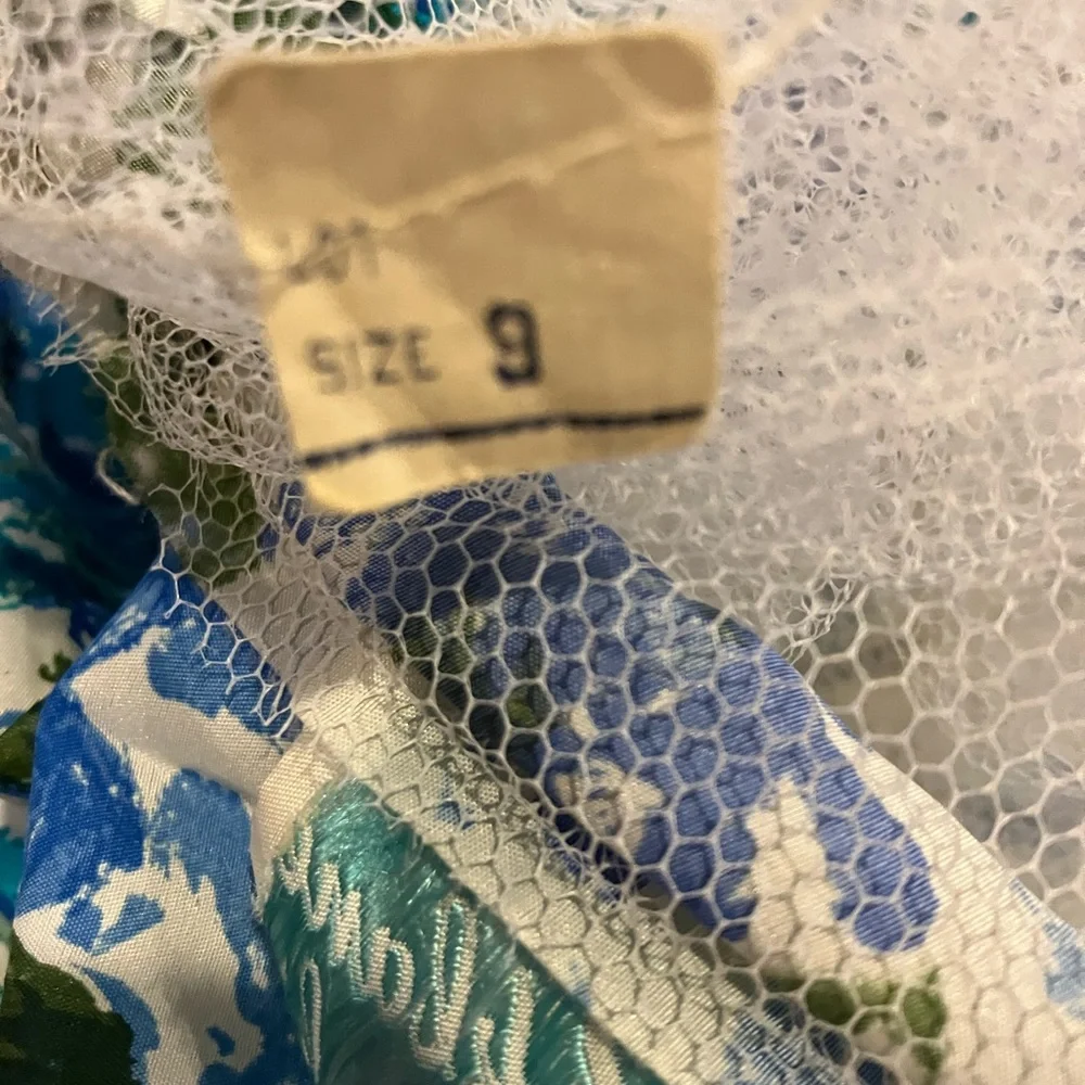 VINTAGE 1950s Parklane Debs Dress Size 9 Satin-like Material Crinoline - Picture 6 of 8